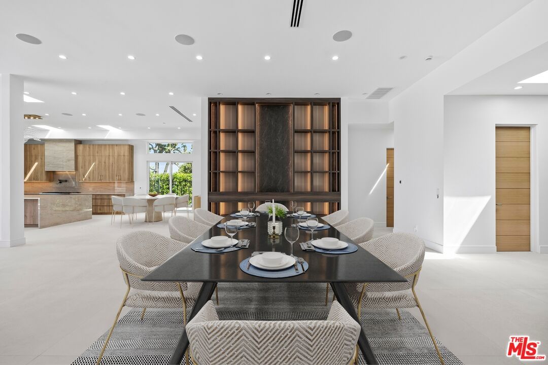 Dining room, Interior, Kitchen, Recessed Lighting