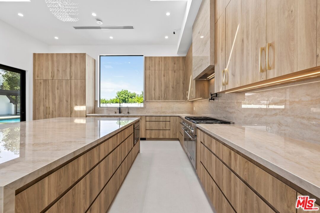 Interior, Kitchen, Recessed Lighting