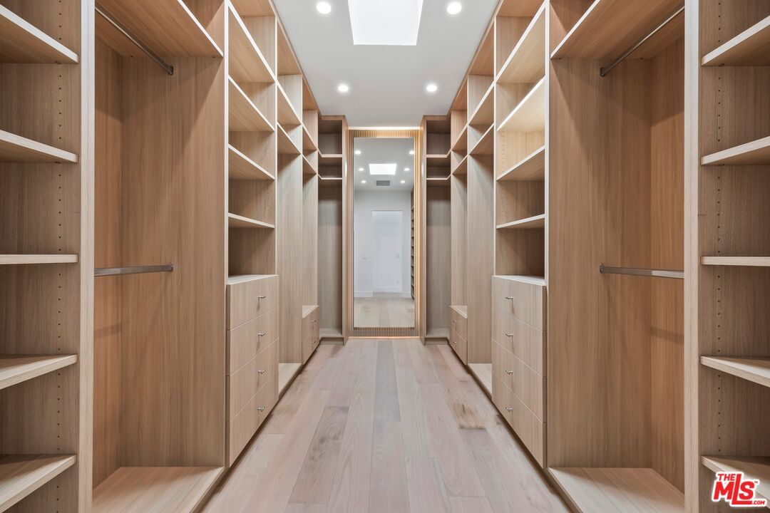 Interior, Recessed Lighting, Walk-in Closets, Wood Texture Flooring