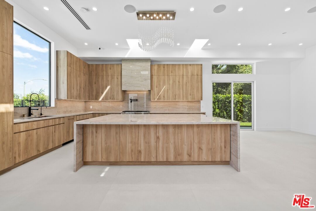 Chandelier, Interior, Kitchen, Recessed Lighting