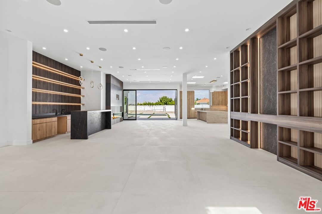 Interior, Recessed Lighting