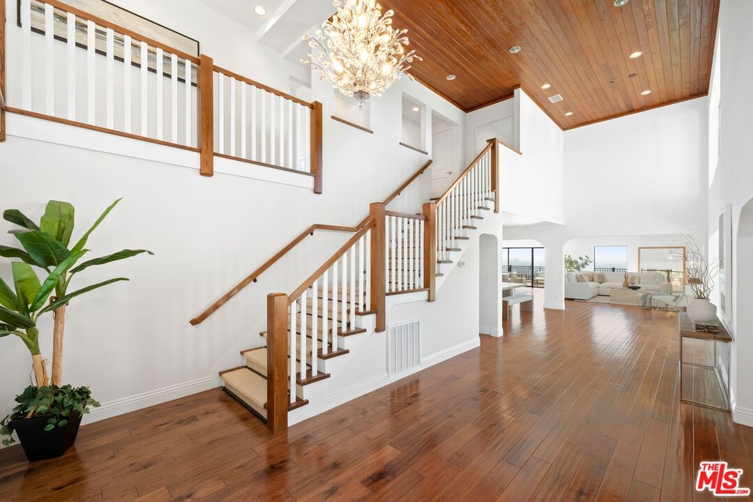 Chandelier, Interior, Recessed Lighting, Wooden Ceilings, Wood Texture Flooring