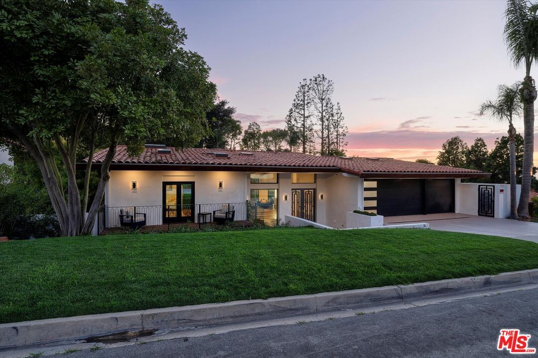 Attached, Backyard, Exterior, Facade, Mediterranean
