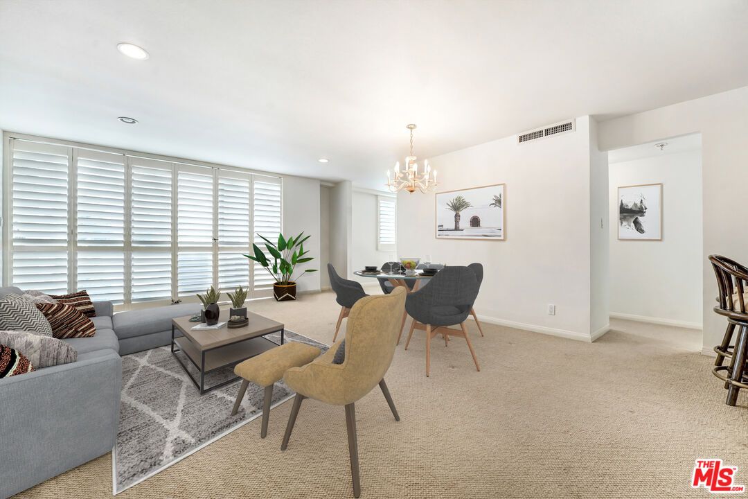 Chandelier, Dining room, Interior, Living room, Recessed Lighting