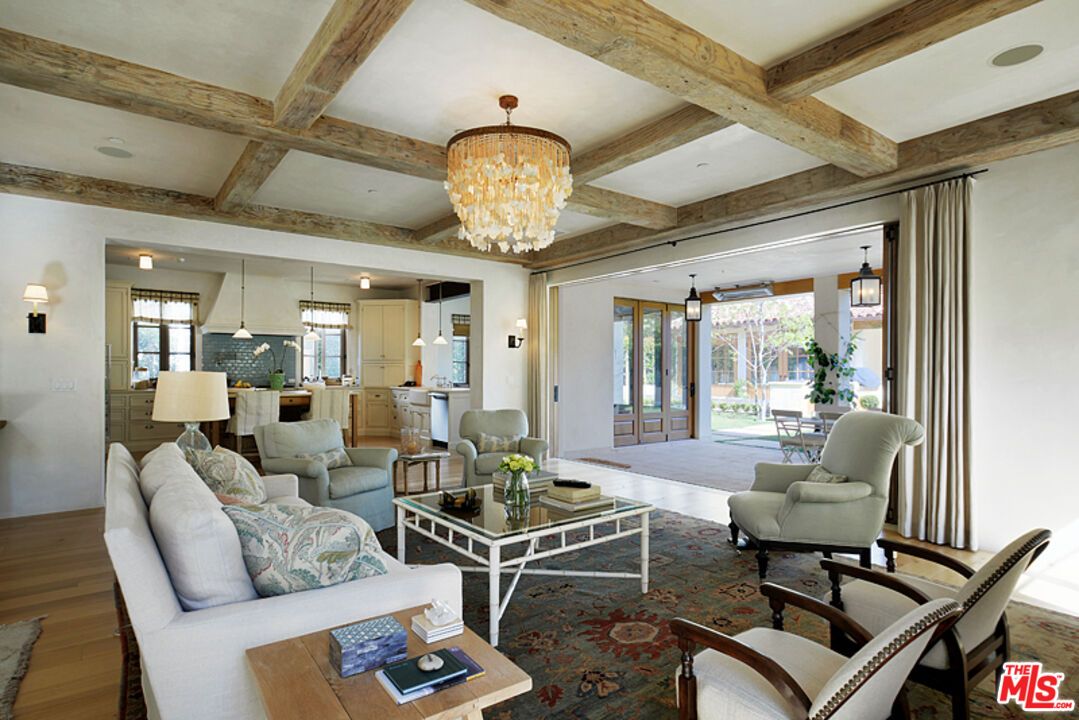 Chandelier, Interior, Kitchen, Living room, Pendant Lights, Wooden Beams, Wood Texture Flooring