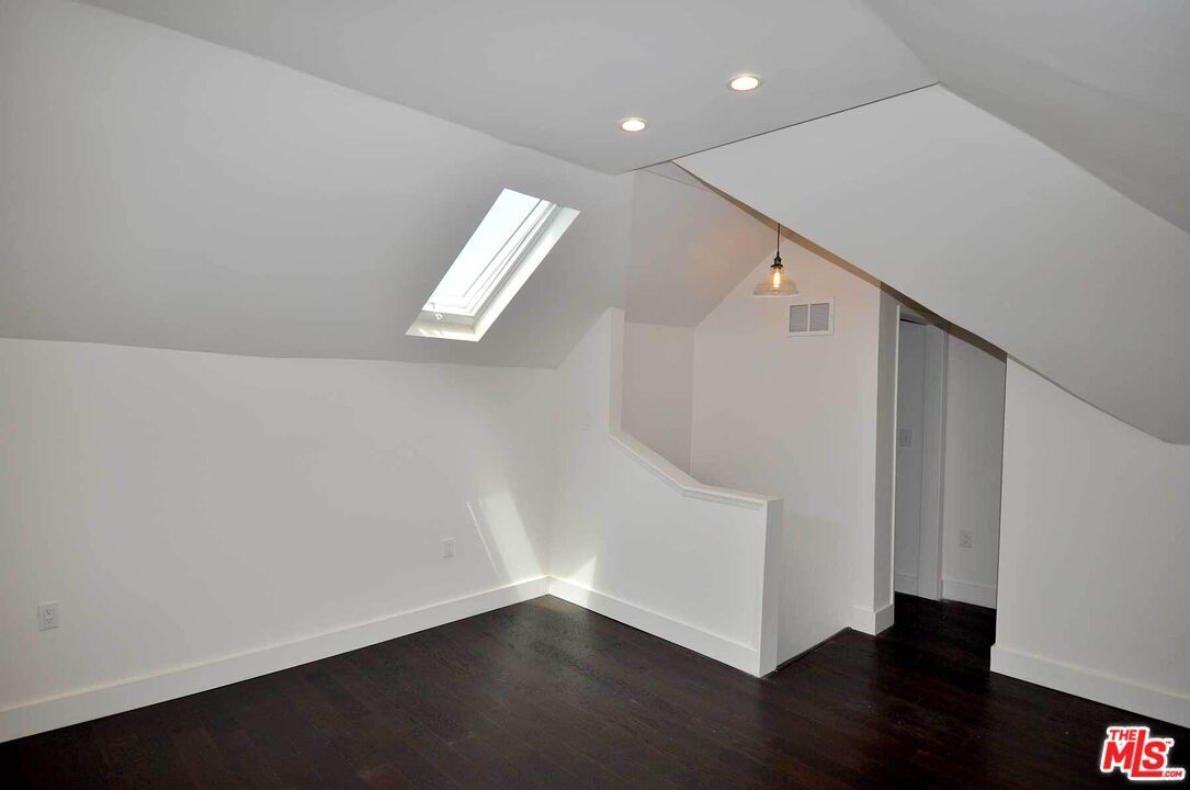 Empty room, Interior, Pendant Lights, Recessed Lighting, Wood Texture Flooring