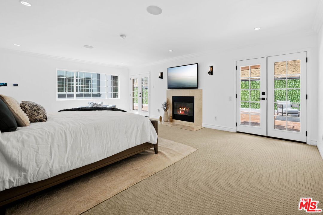 Bedroom, Fireplace, Interior, Recessed Lighting