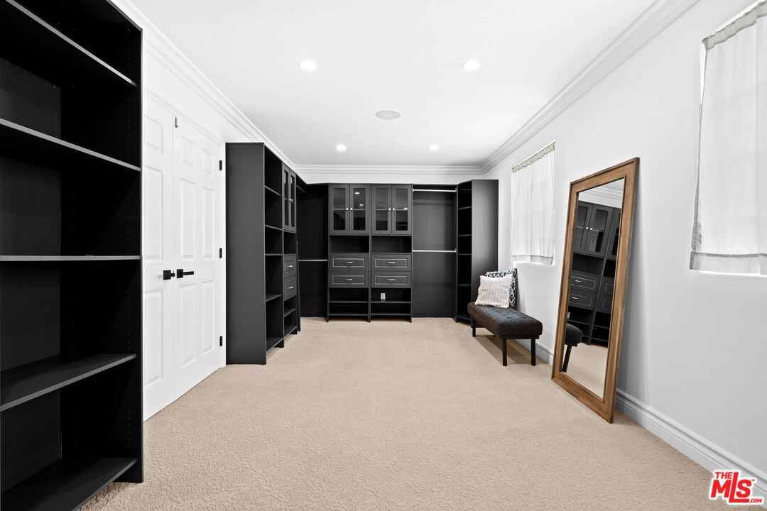 Interior, Recessed Lighting, Walk-in Closets