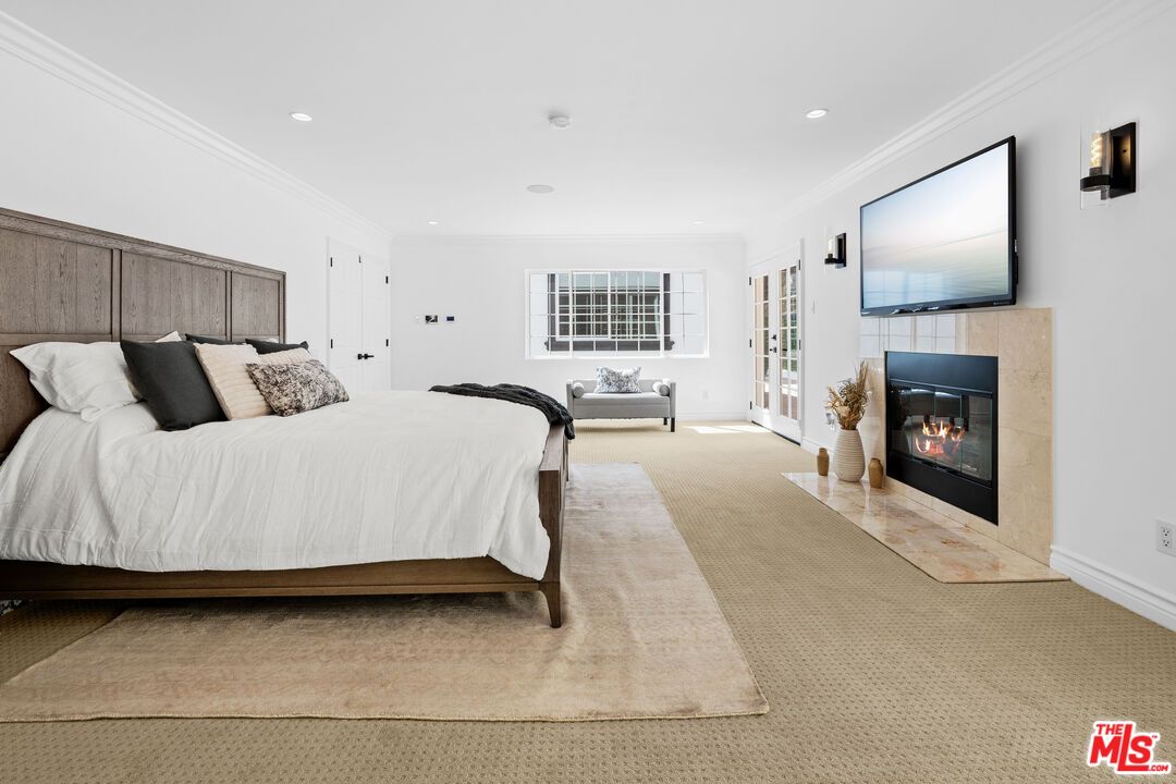 Bedroom, Fireplace, Interior, Recessed Lighting