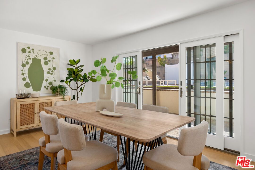 Dining room, Interior, Wood Texture Flooring
