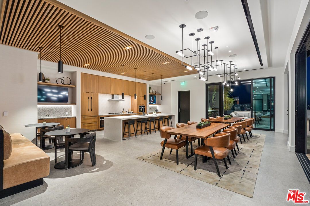 Dining room, Interior, Kitchen, Pendant Lights, Recessed Lighting
