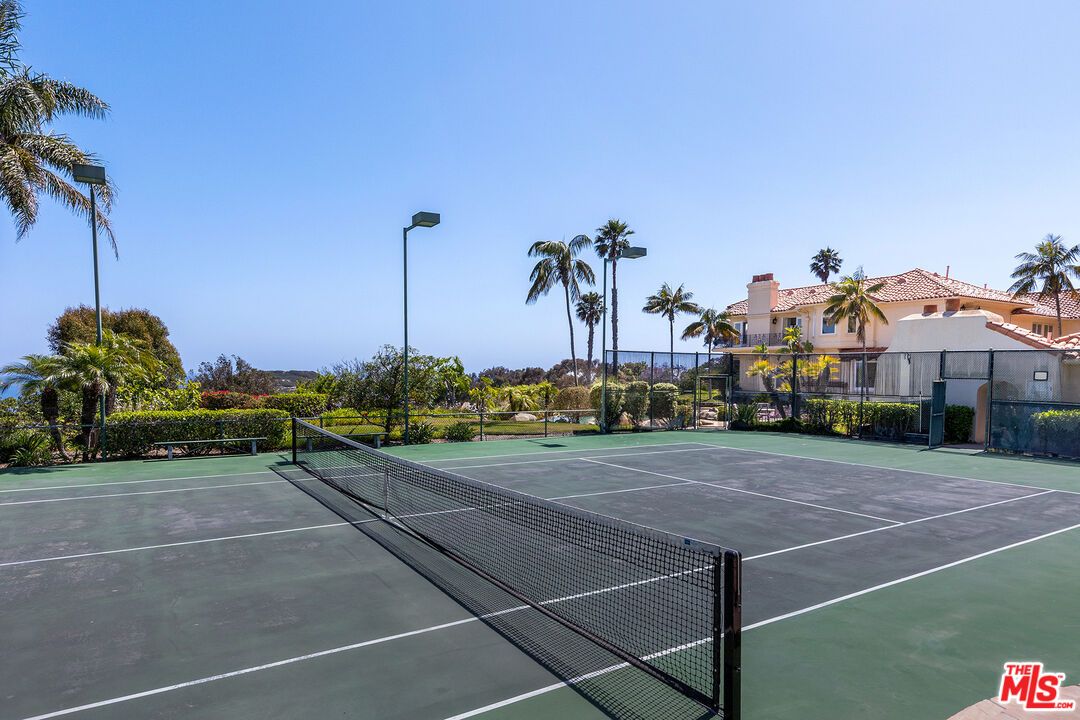 Exterior, Tennis Courts