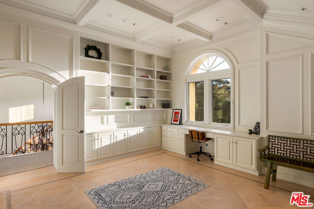 Home Office, Interior, Recessed Lighting, Wood Texture Flooring