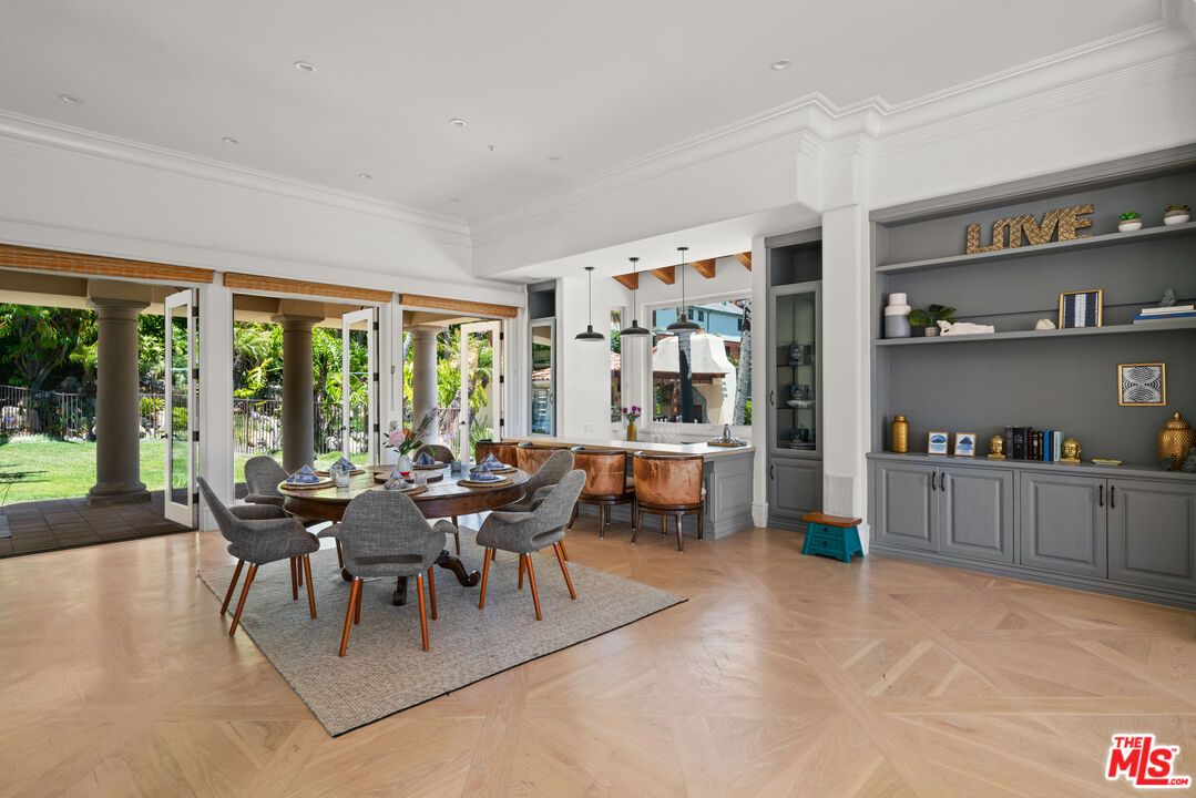 Dining room, Interior, Pendant Lights, Recessed Lighting, Wood Texture Flooring