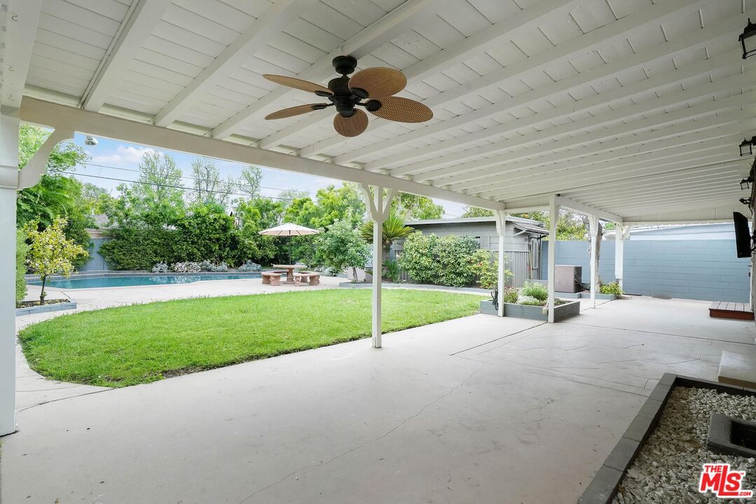 Backyard, Exterior, Pool