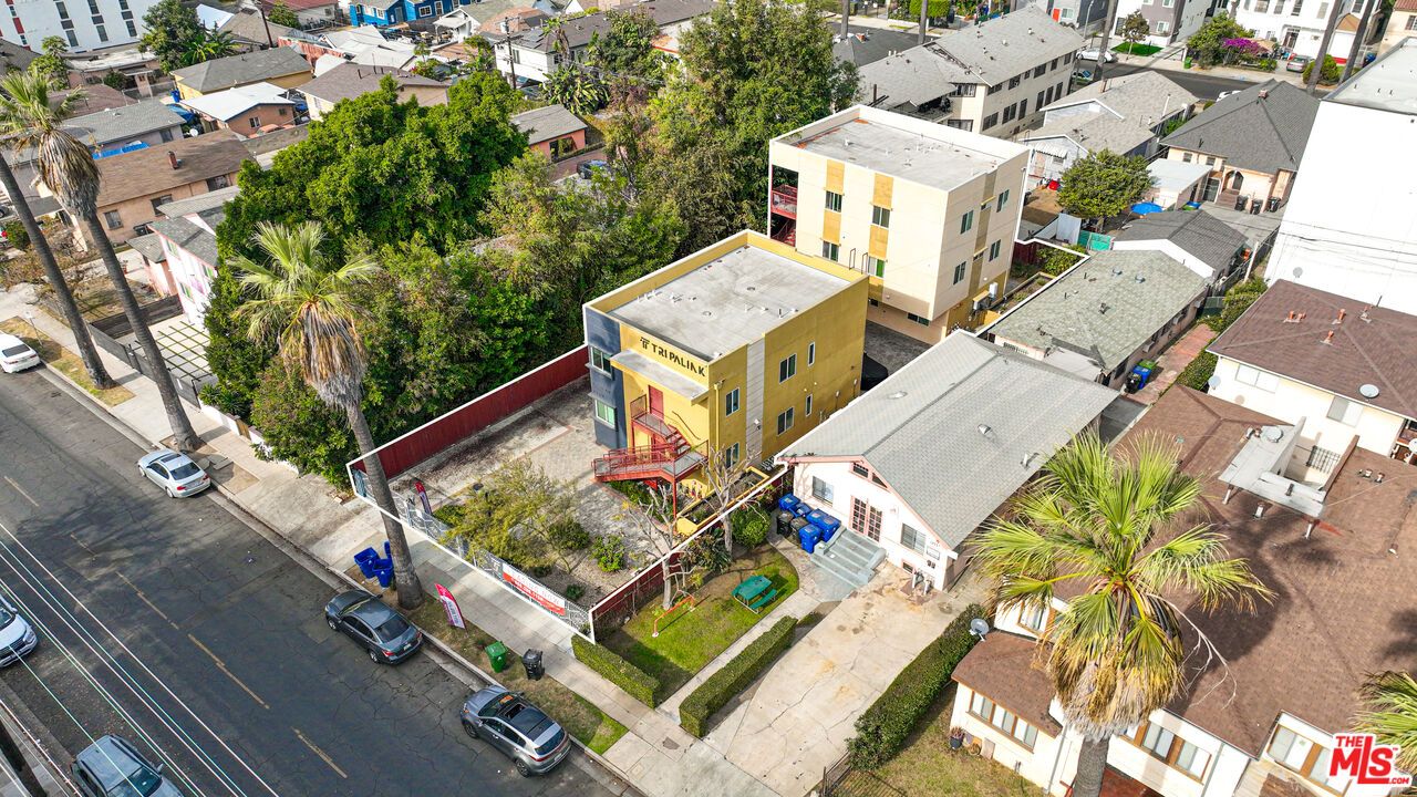 Exterior, Drone