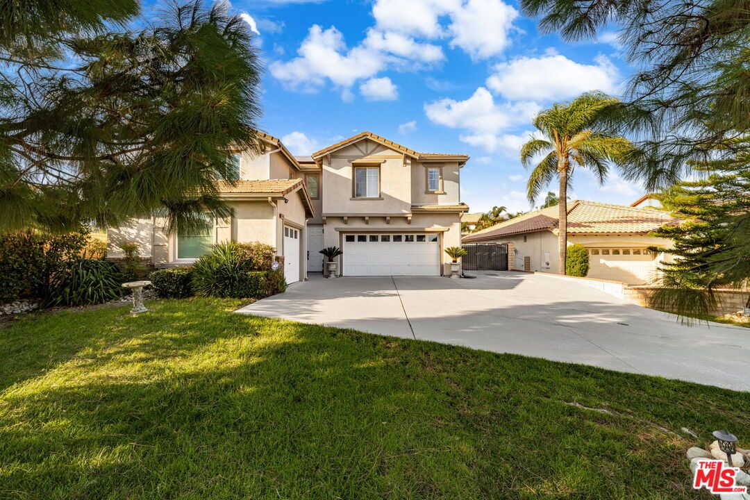 Attached, Backyard, Exterior, Facade, Mediterranean