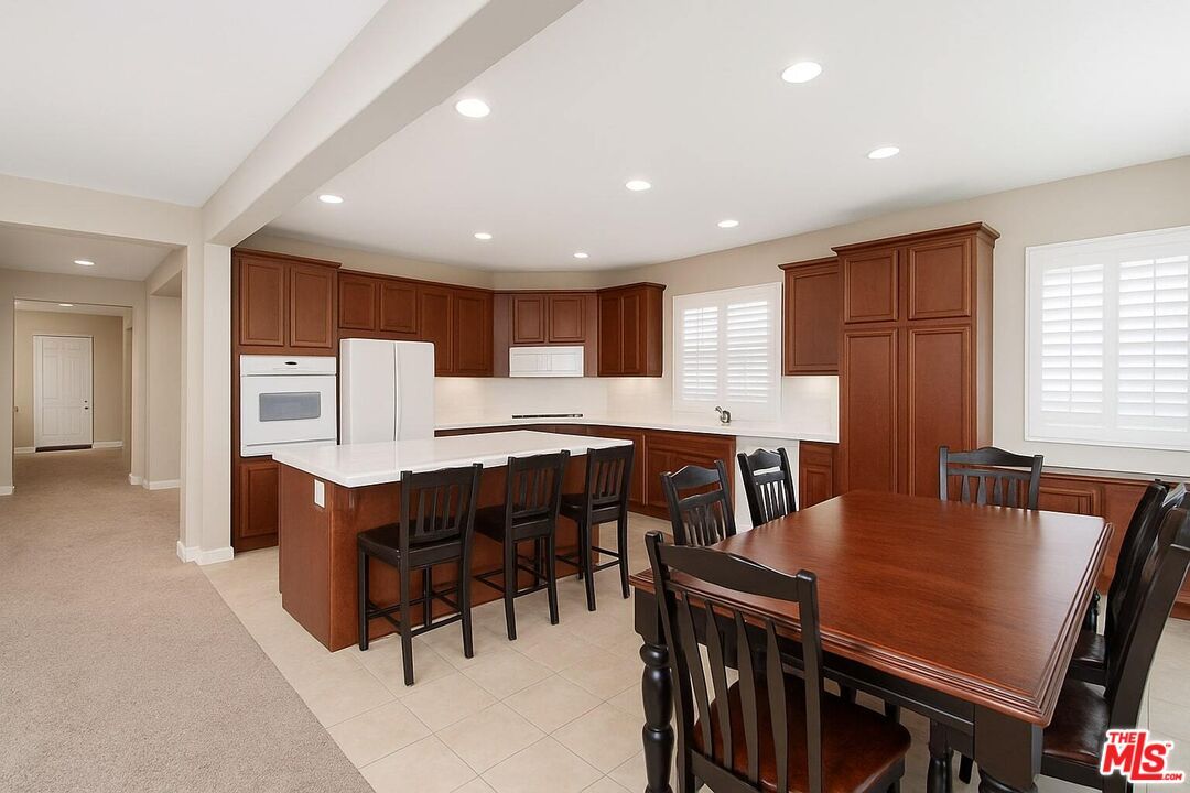 Dining room, Interior, Kitchen, Recessed Lighting