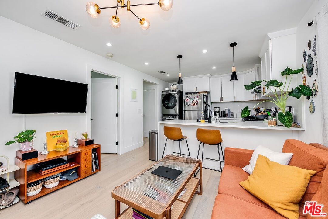 Interior, Kitchen, Living room, Pendant Lights, Recessed Lighting, Stainless Steel Appliances, Wood Texture Flooring