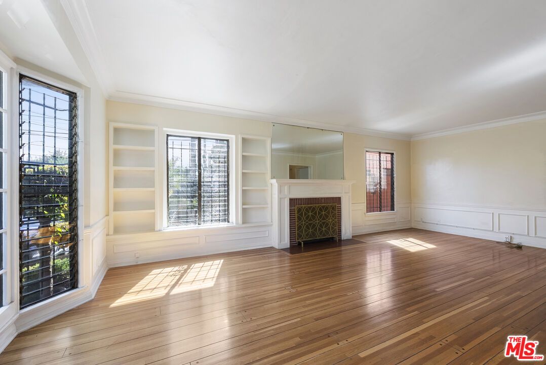 Empty room, Fireplace, Interior, Wood Texture Flooring