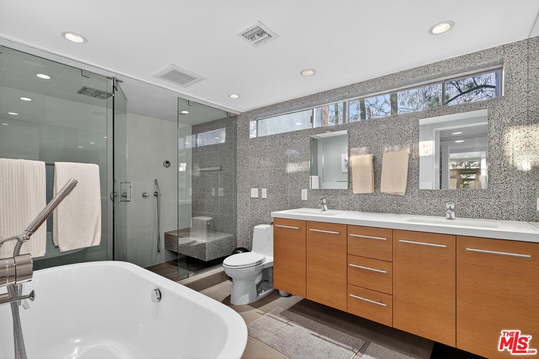 Bathroom, Dual Sink Vanities, Free Standing Baths, Glass Shower, Interior, Recessed Lighting