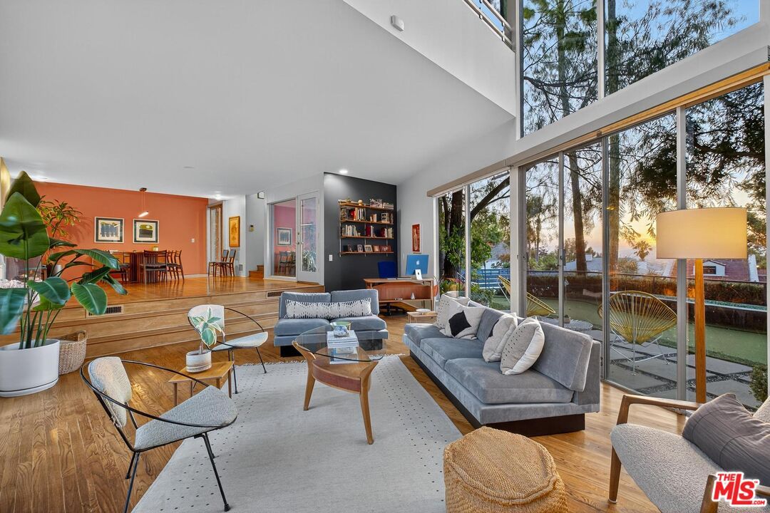 Dining room, Interior, Living room, Wood Texture Flooring