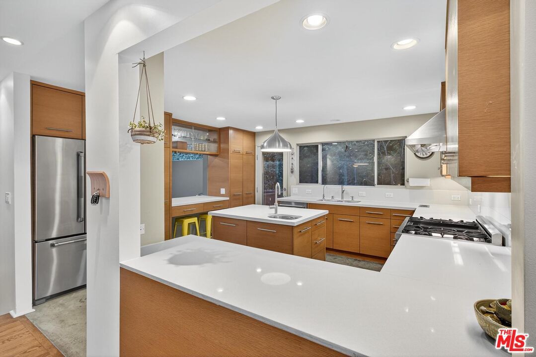 Interior, Kitchen, Pendant Lights, Recessed Lighting, Wood Texture Flooring