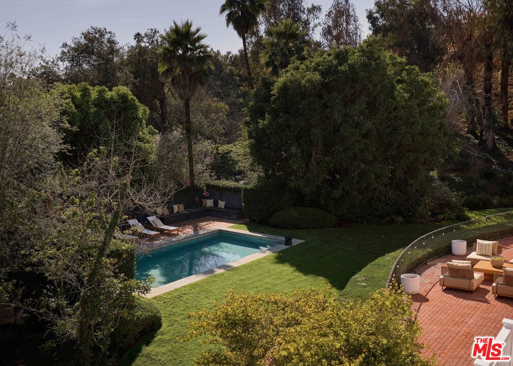 Backyard, Exterior, Pool