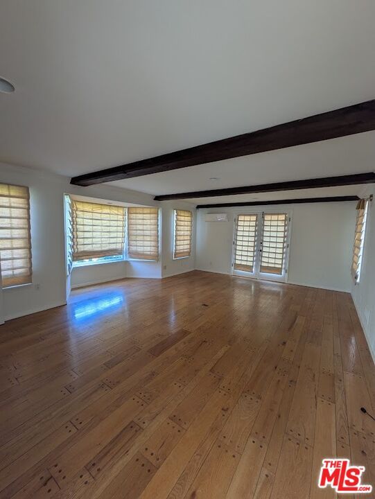 Empty room, Interior, Wooden Beams, Wood Texture Flooring