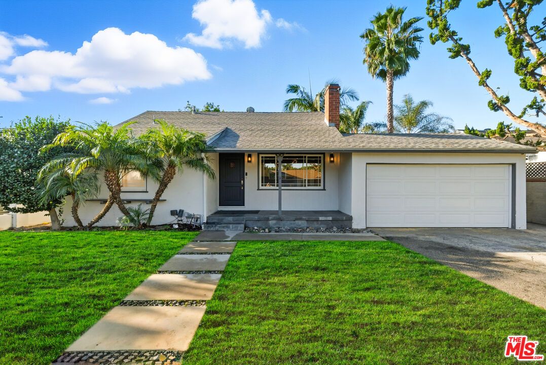 Attached, Backyard, Exterior, Facade, Ranch