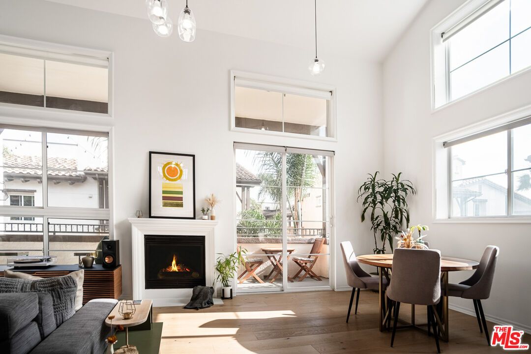 Dining room, Fireplace, Interior, Pendant Lights, Wood Texture Flooring