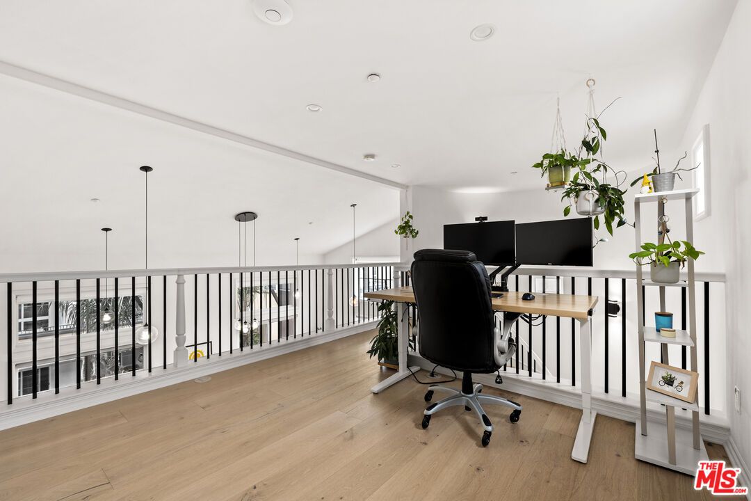 Home Office, Interior, Pendant Lights, Recessed Lighting, Wood Texture Flooring
