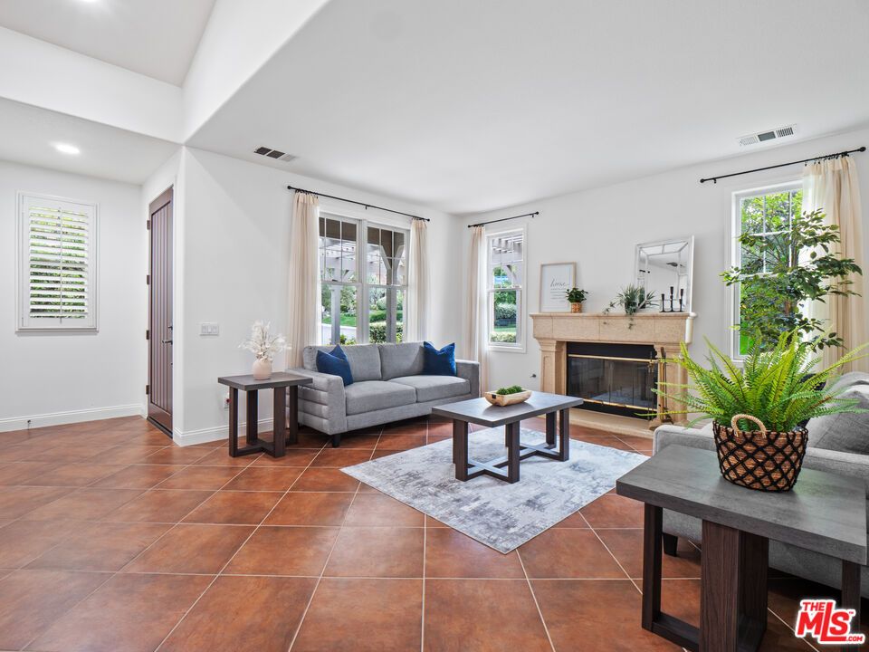 Fireplace, Interior, Living room, Recessed Lighting
