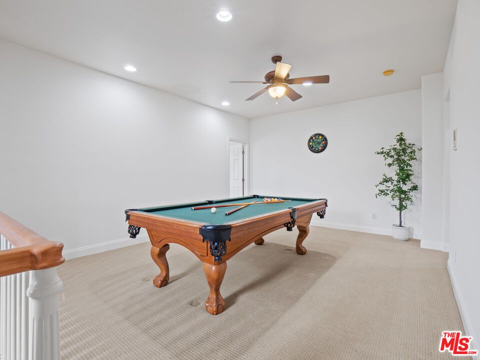 Billiard Table, Game Room, Interior, Recessed Lighting