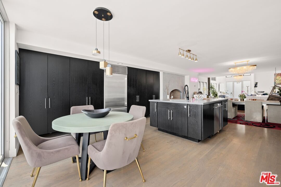 Dining room, Interior, Kitchen, Pendant Lights, Wood Texture Flooring