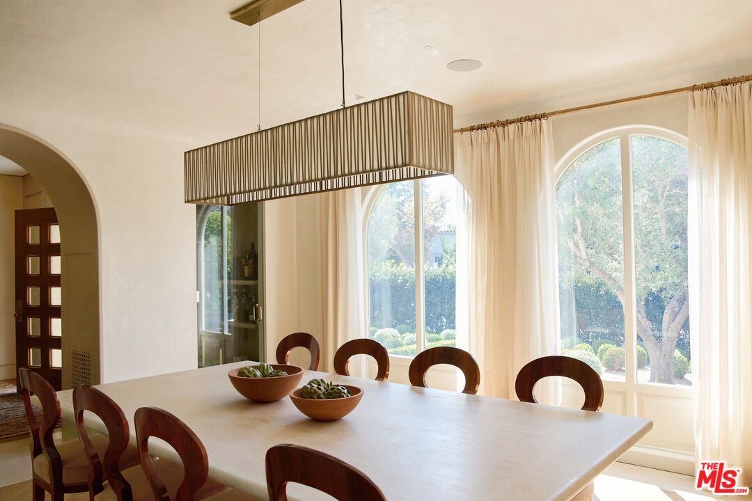 Dining room, Interior, Pendant Lights