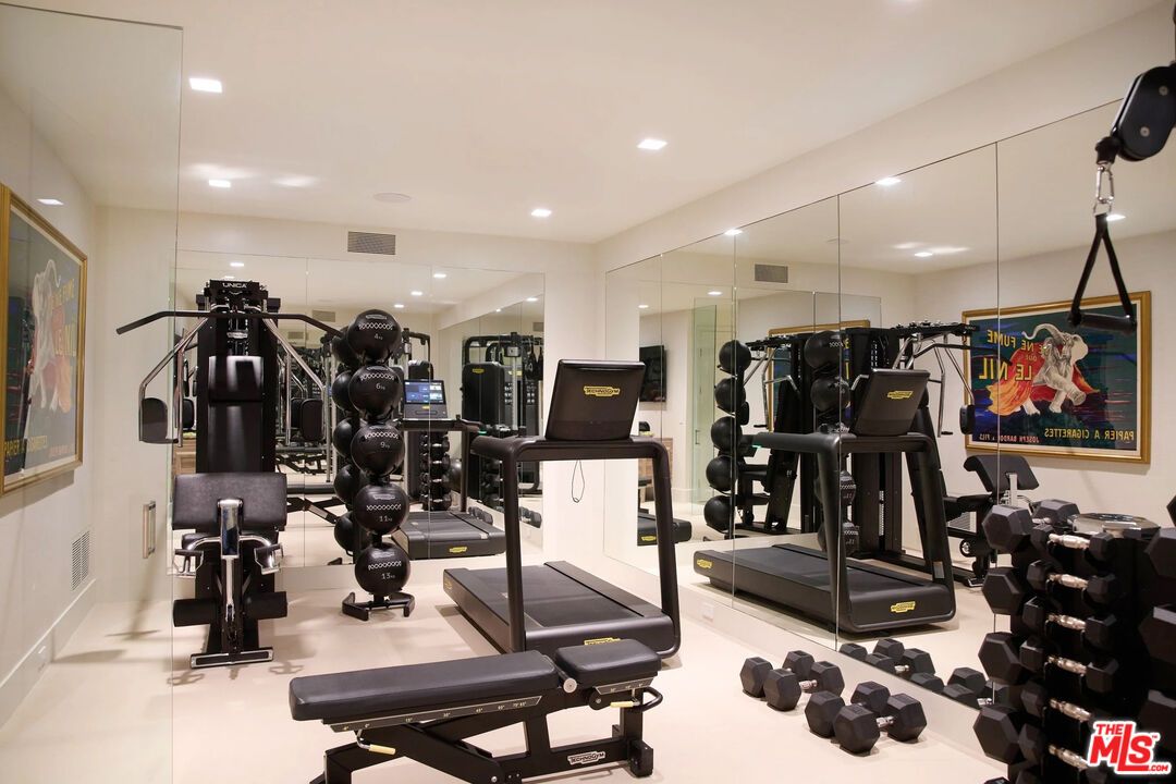 Fitness Equipment, Interior, Recessed Lighting