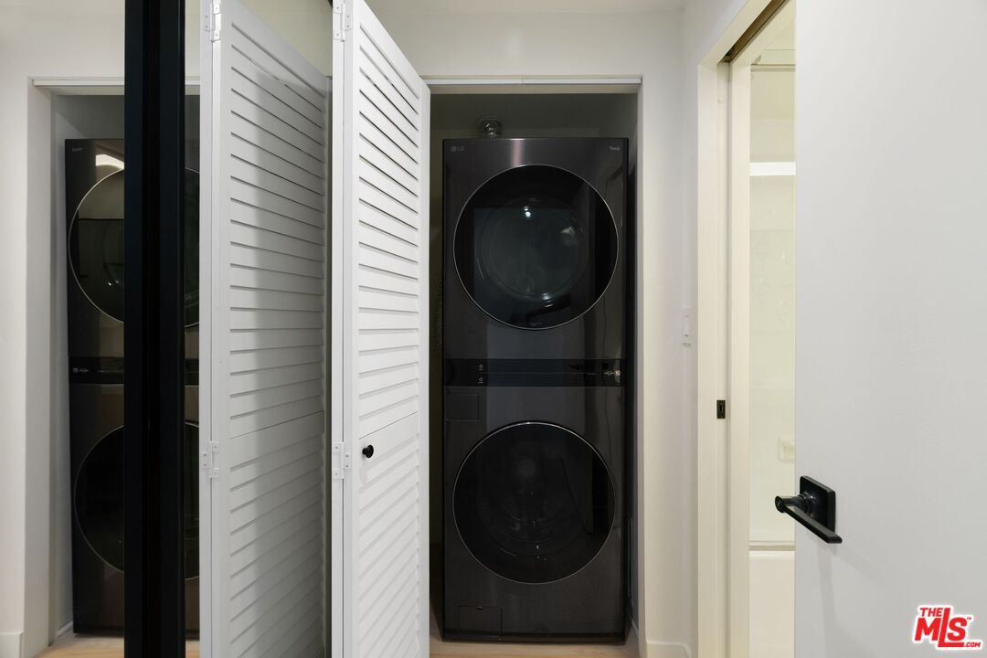 Interior, Utility Closets, Washer
