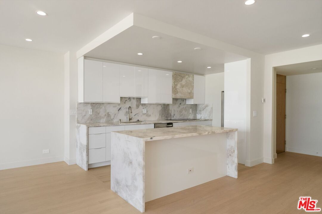 Interior, Kitchen, Marble Walls, Recessed Lighting, Wood Texture Flooring