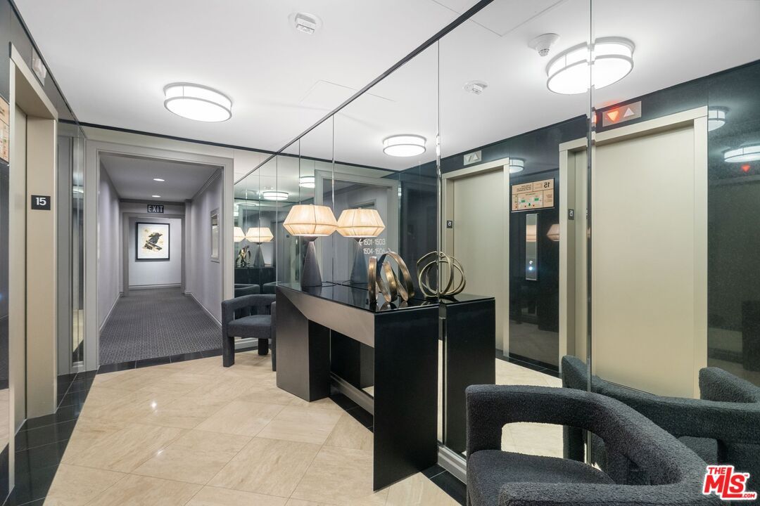 Elevator, Interior