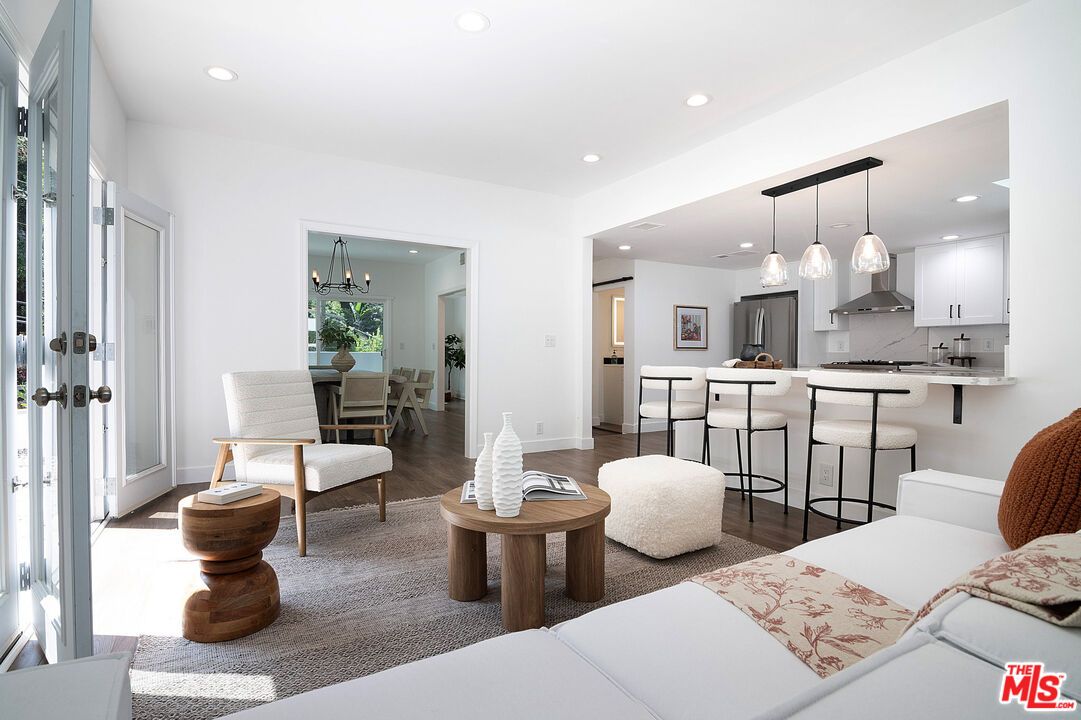 Dining room, Interior, Kitchen, Living room, Pendant Lights, Recessed Lighting, Wood Texture Flooring