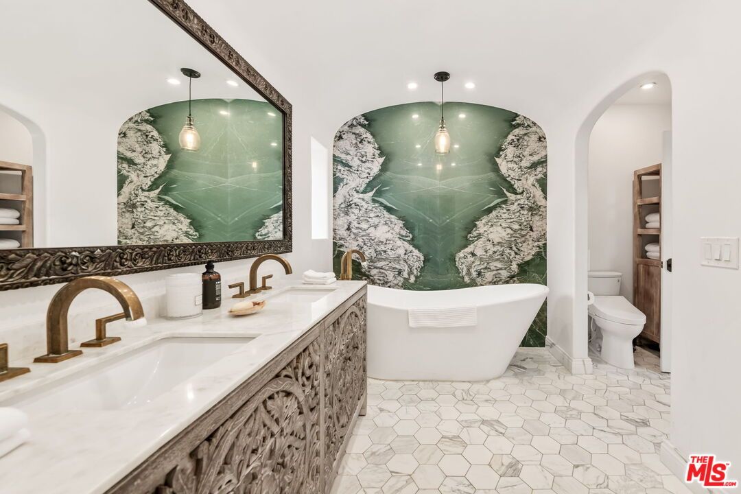 Bathroom, Dual Sink Vanities, Free Standing Baths, Interior, Pendant Lights, Recessed Lighting