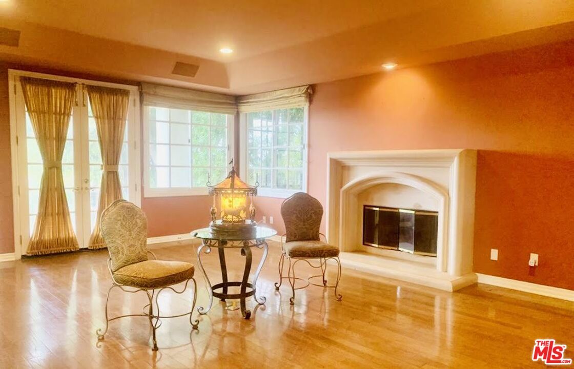 Fireplace, Interior, Recessed Lighting, Wood Texture Flooring