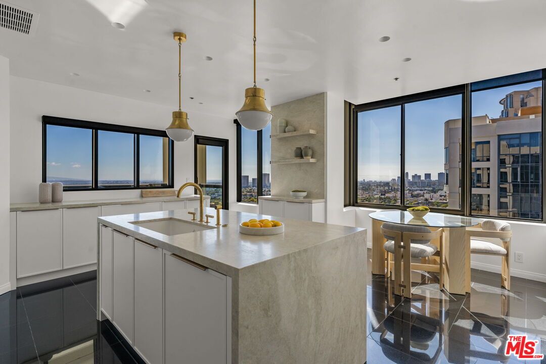 Dining room, Interior, Kitchen, Pendant Lights, Recessed Lighting, Water