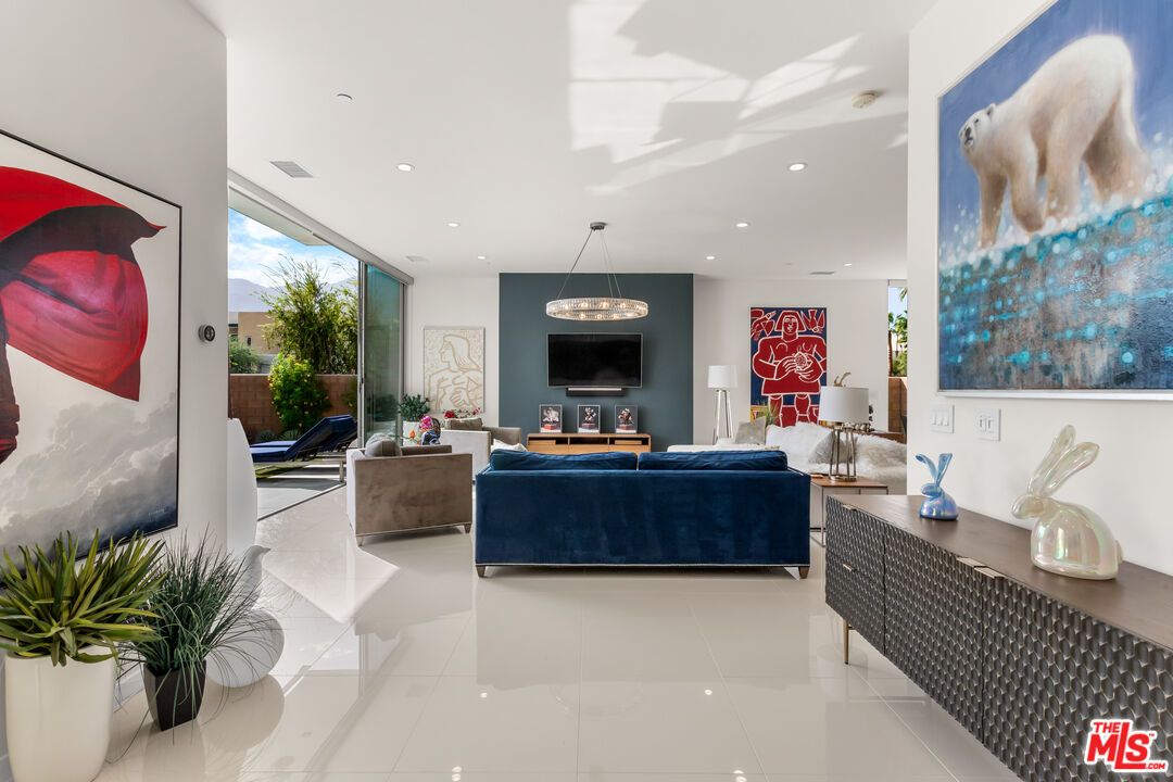 Interior, Living room, Pendant Lights, Recessed Lighting