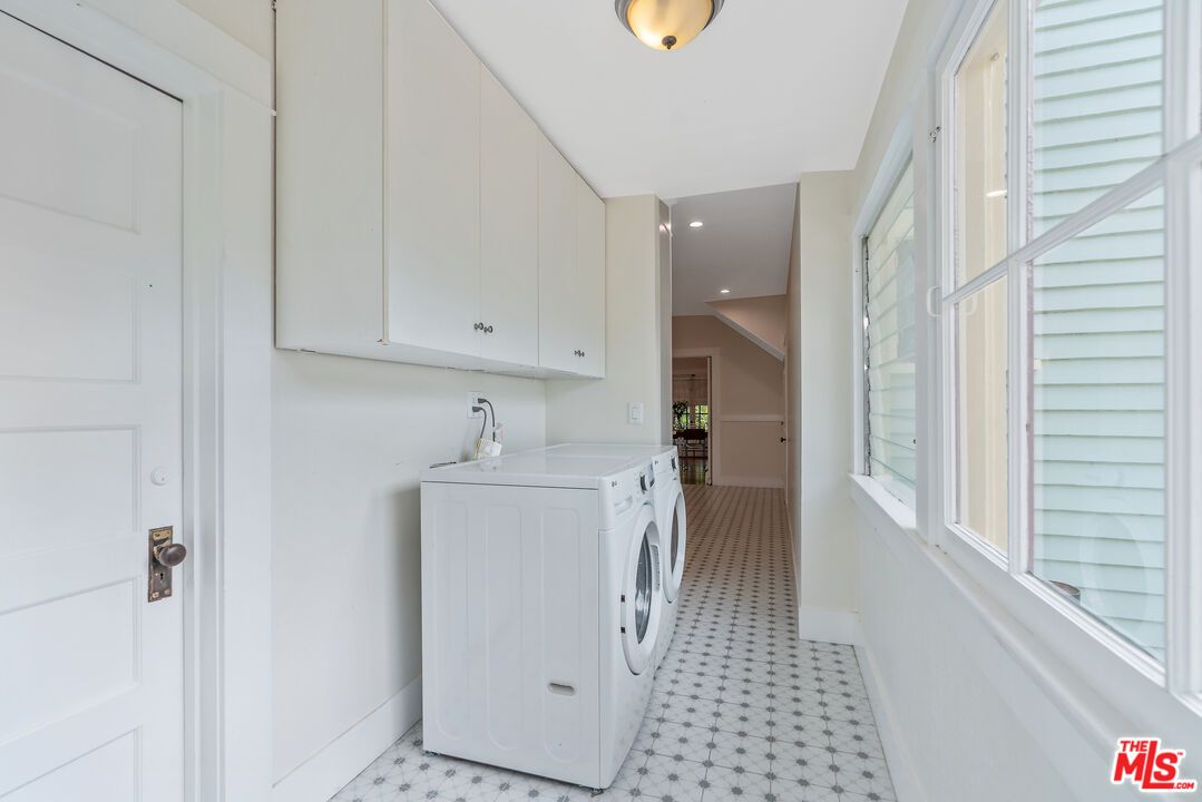Interior, Recessed Lighting, Washer