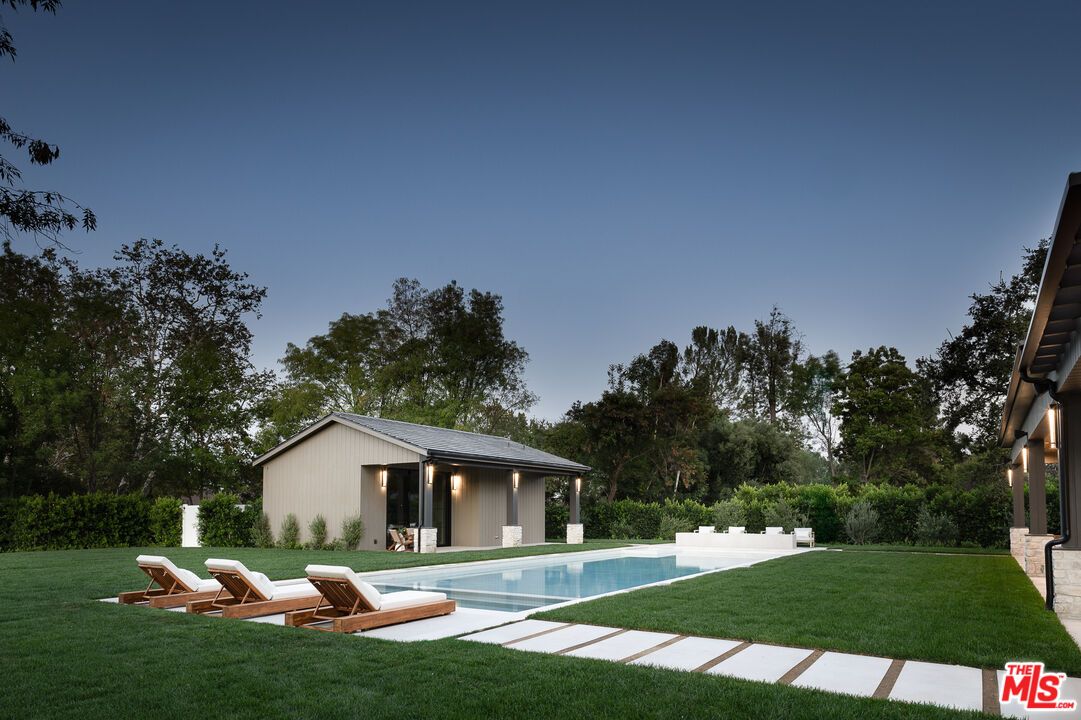 Backyard, Exterior, Pool