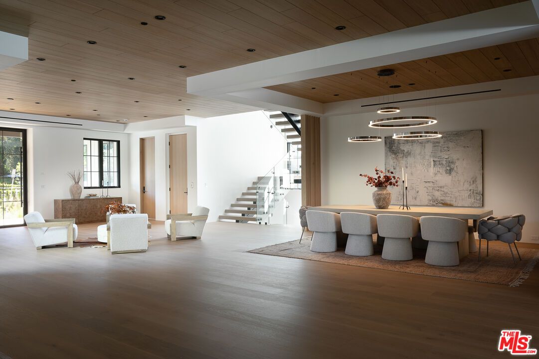 Dining room, Interior, Living room, Pendant Lights, Recessed Lighting, Wooden Ceilings, Wood Texture Flooring