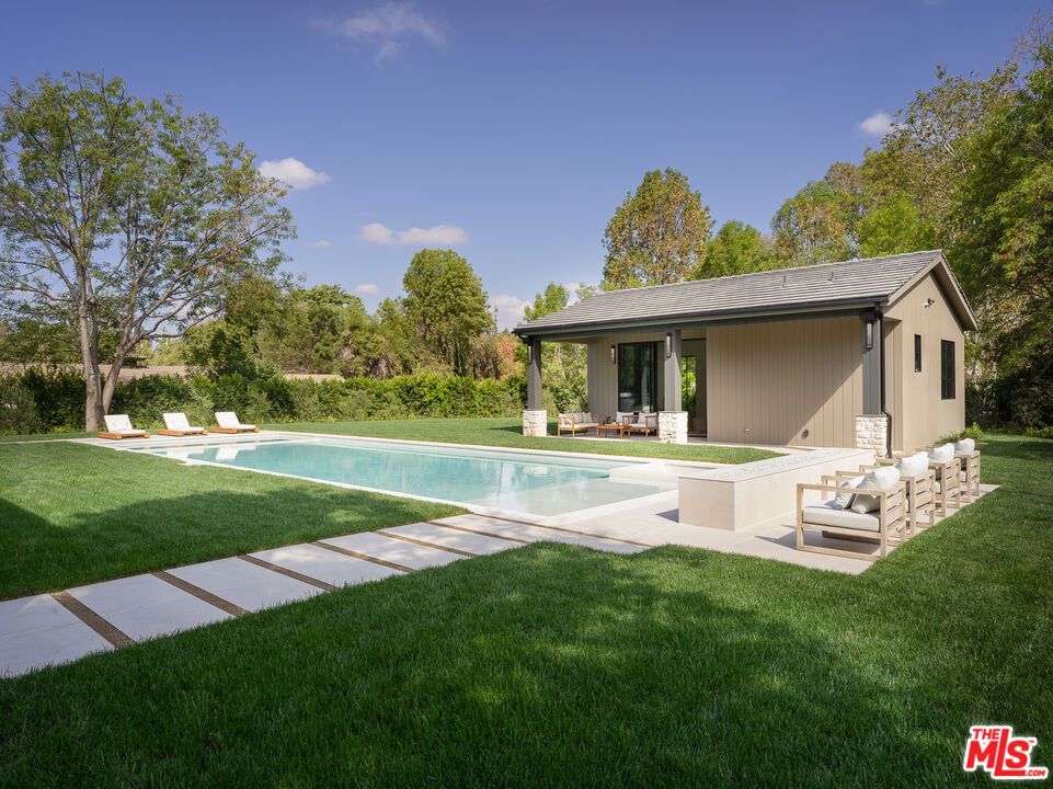 Backyard, Exterior, Pool