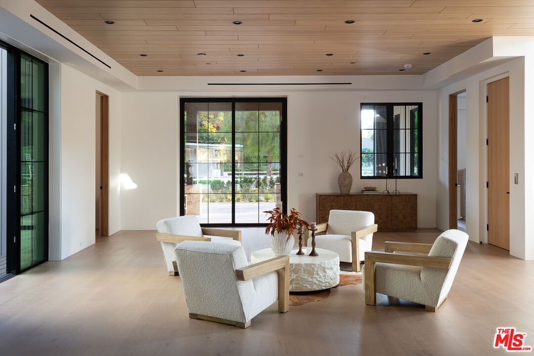 Dining room, Interior, Living room, Recessed Lighting, Wooden Ceilings, Wood Texture Flooring